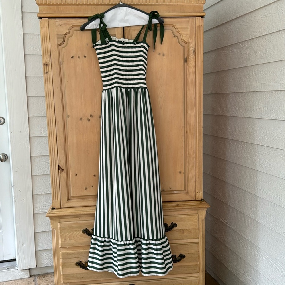 NWT Summersalt Olive and CreamMaxi Dress - medium - adjustable straps